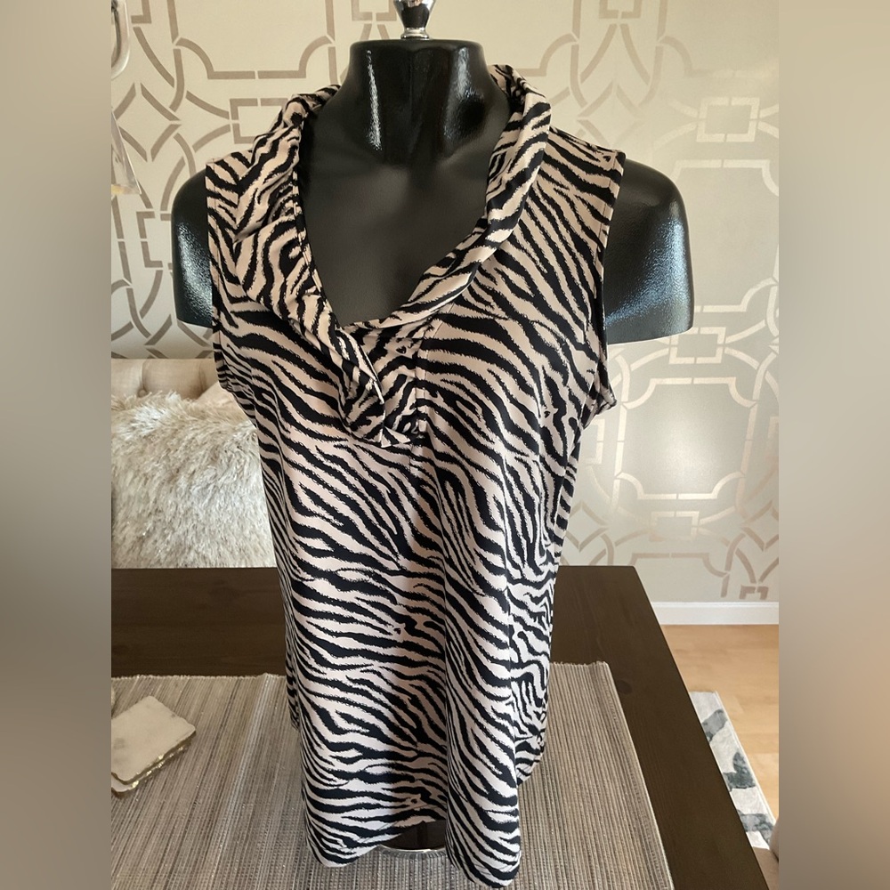 Anthony’s Resort Wear Brown & Tan Zebra  Print Ruffle Neckline Top